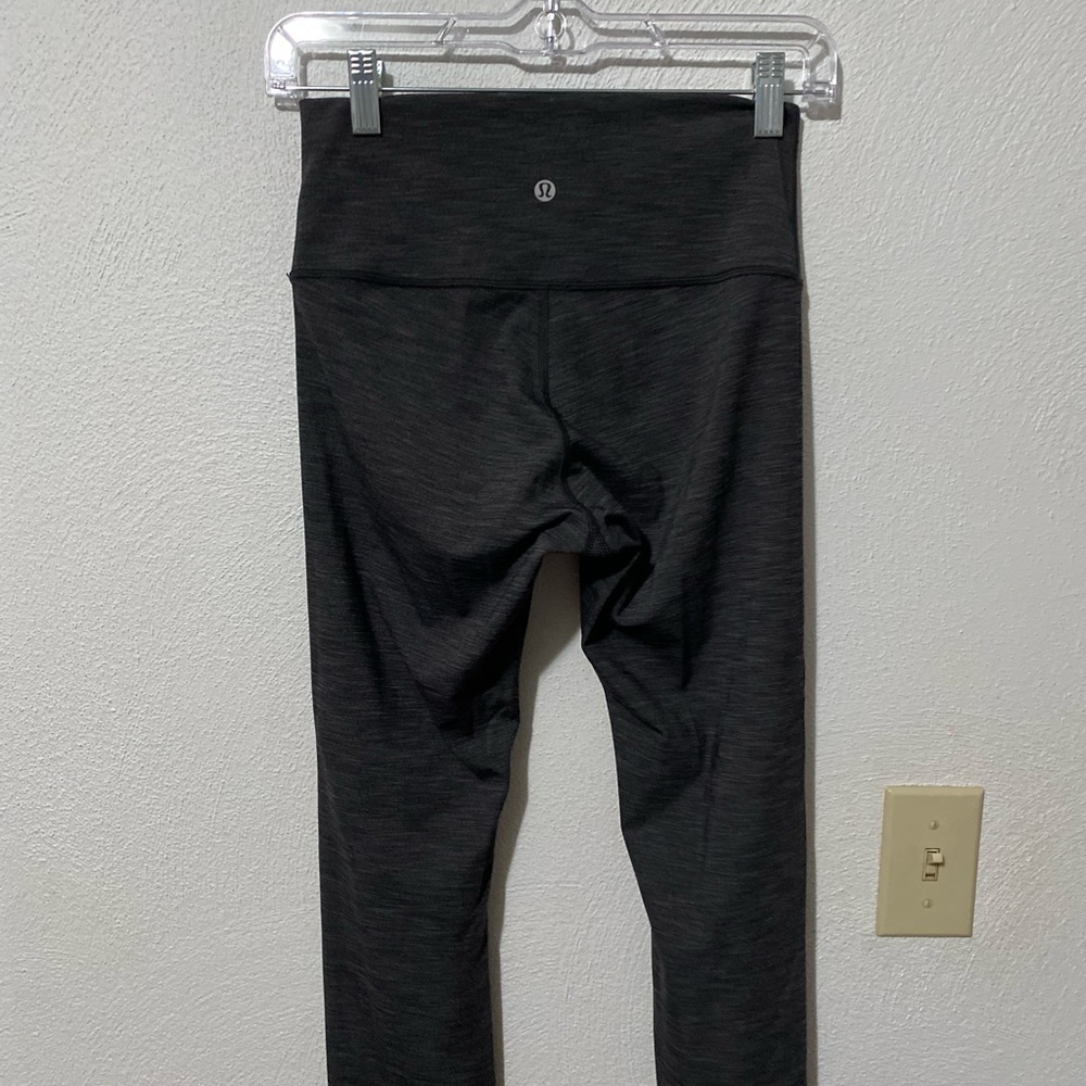 LULULEMON!!! - Picture 2 of 3